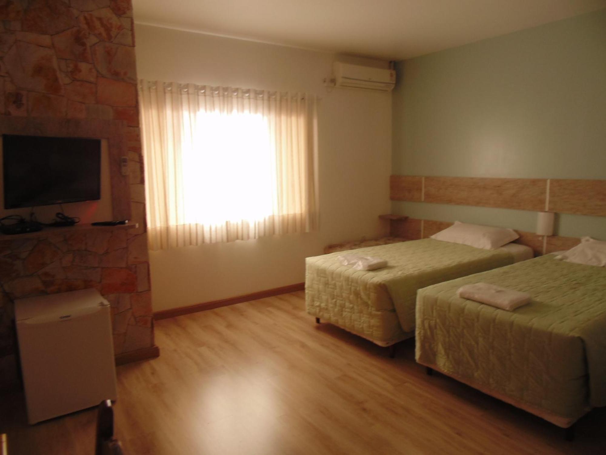 Hotel Vila Germanica Blumenau Bilik gambar
